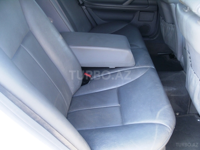 Mercedes E 240 2000, 240,000 km - 2.4 l - Bakı