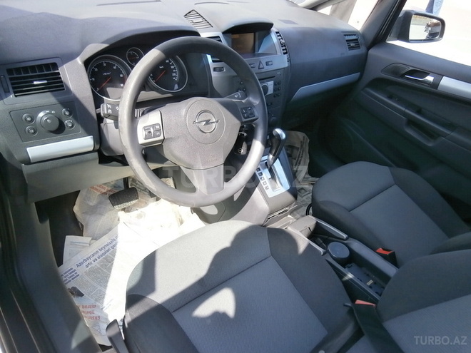 Opel Zafira 2006, 151,000 km - 1.9 l - Bakı