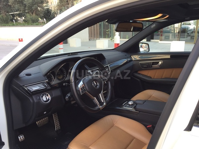 Mercedes E 350 2012, 58,000 km - 3.5 l - Bakı