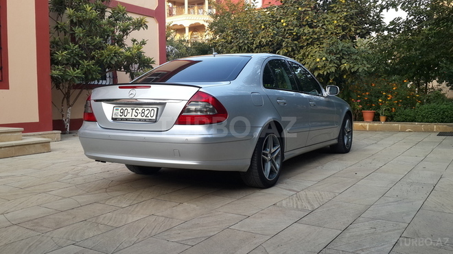 Mercedes E 200 2006, 232,000 km - 2.2 l - Bakı