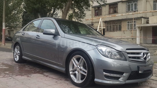 Mercedes C 350 2012, 77,450 km - 3.5 l - Bakı