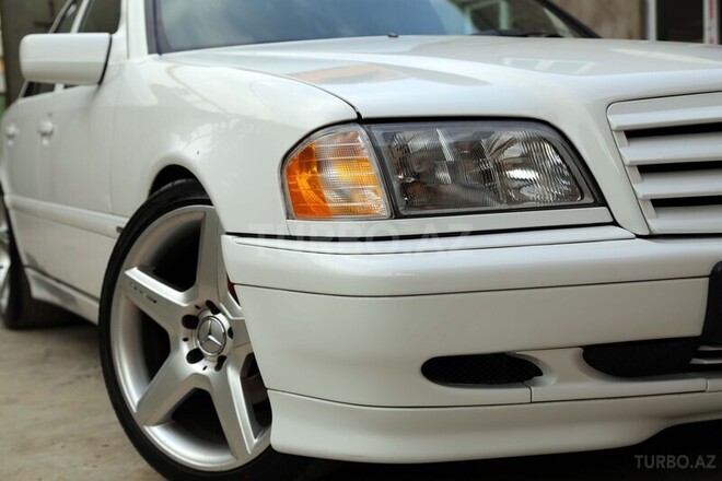 Mercedes C 230 1999, 97,000 km - 2.3 l - Bakı