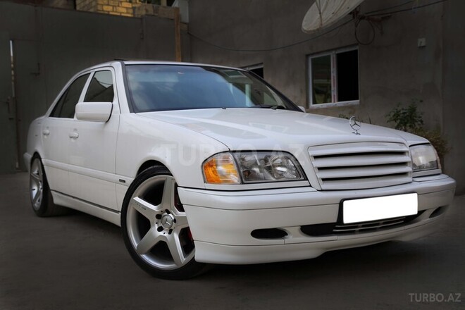 Mercedes C 230 1999, 97,000 km - 2.3 l - Bakı