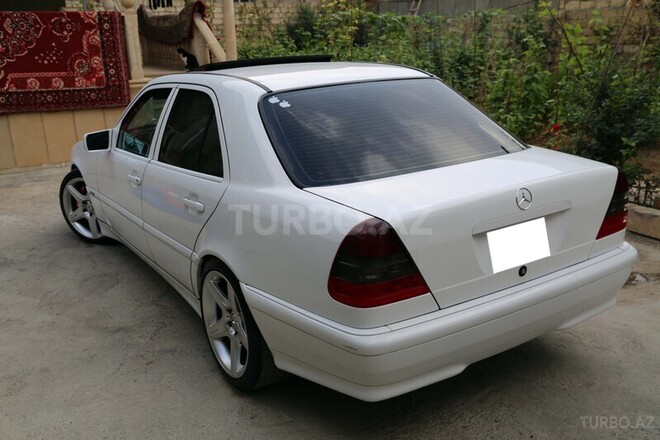 Mercedes C 230 1999, 97,000 km - 2.3 l - Bakı