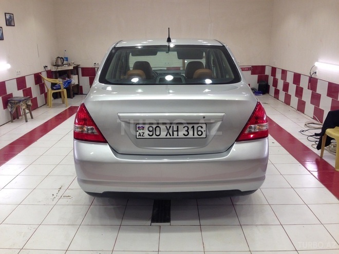 Nissan Tiida 2008, 90,000 km - 1.6 л - Bakı