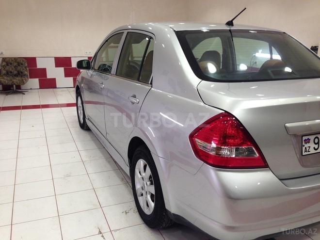Nissan Tiida 2008, 90,000 km - 1.6 л - Bakı