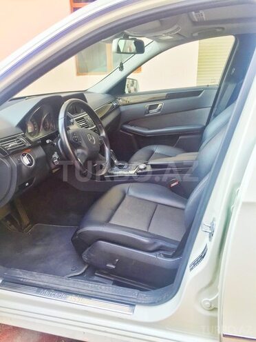 Mercedes E 200 2011, 48,000 km - 1.8 l - Bakı
