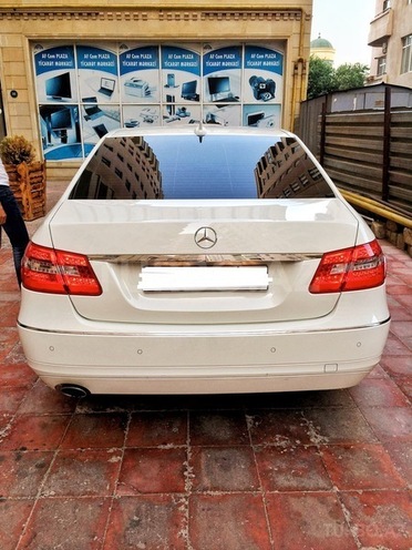 Mercedes E 200 2011, 48,000 km - 1.8 l - Bakı