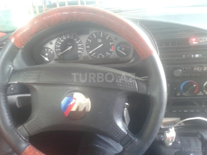 BMW 320 1993, 350,000 km - 2.0 l - Bakı