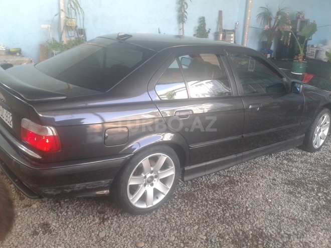 BMW 320 1993, 350,000 km - 2.0 l - Bakı