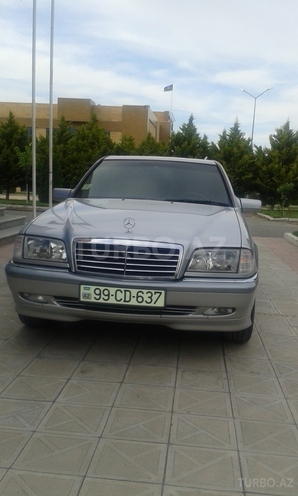 Mercedes C 240 2000, 107,450 km - 2.4 l - Bakı