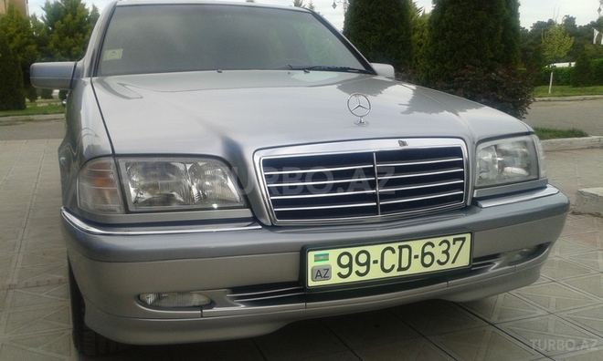 Mercedes C 240 2000, 107,450 km - 2.4 l - Bakı