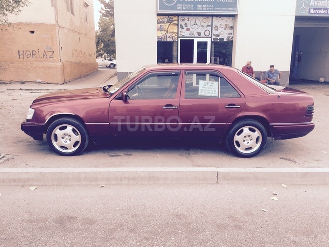 Mercedes E 250 1996, 185,000 km - 0.3 l - Bakı