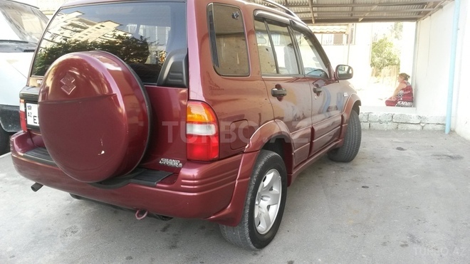 Suzuki Grand Vitara 2000, 150,000 km - 2.5 l - Bakı