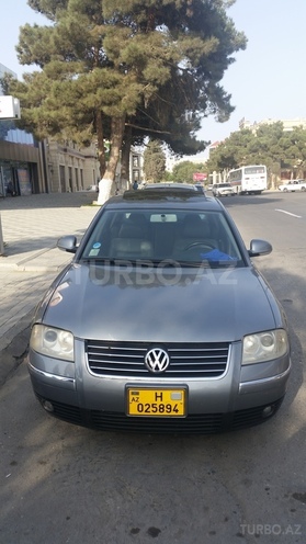 Volkswagen Passat 2004, 245,000 km - 1.8 l - Bakı