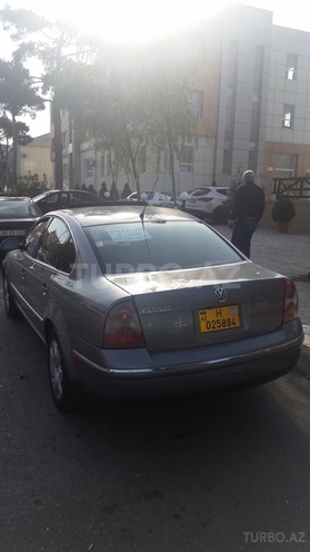 Volkswagen Passat 2004, 245,000 km - 1.8 l - Bakı