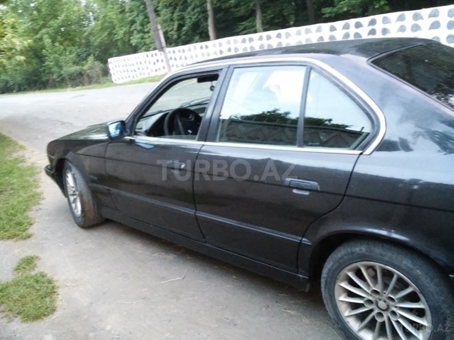 BMW 518 1995, 377,000 km - 1.8 l - Bakı