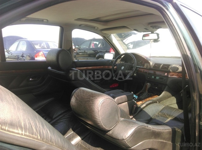 BMW 523 1997, 250,000 km - 2.5 l - Bakı