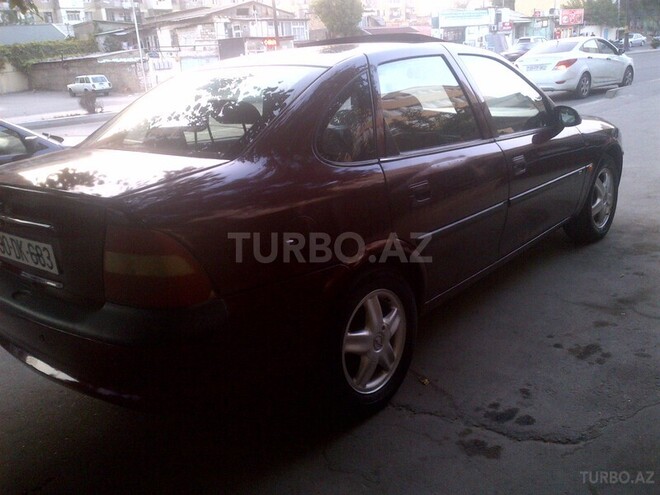 Opel Vectra 1996, 160,000 km - 2.0 l - Bakı