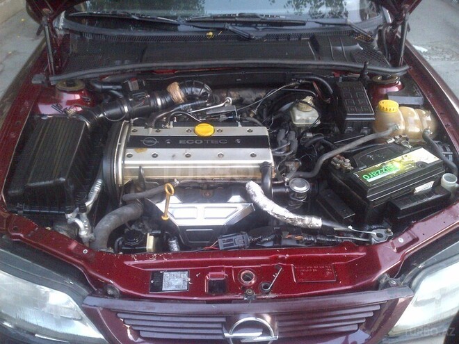 Opel Vectra 1996, 160,000 km - 2.0 l - Bakı