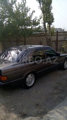 Mercedes 190 1991, 290,000 km - 1.8 l - Bakı