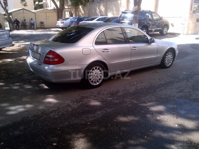 Mercedes E 220 2002, 170,000 km - 2.2 л - Bakı