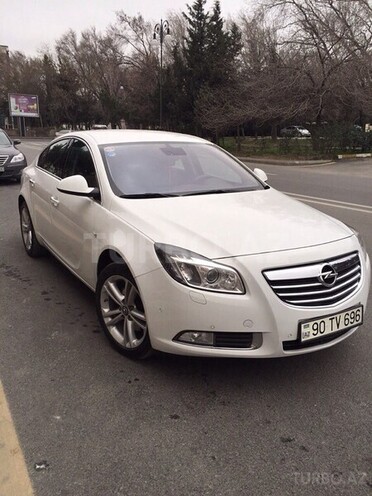 Opel Insignia 2011, 85,000 km - 2.0 л - Bakı