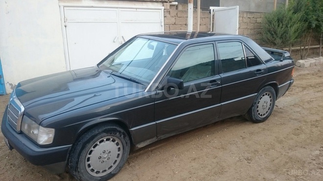Mercedes 190 1990, 267,000 km - 2.3 l - Bakı