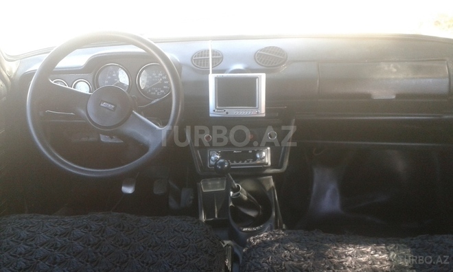 LADA (VAZ) 2106 1981, 200,000 km - 1.6 l - Bakı
