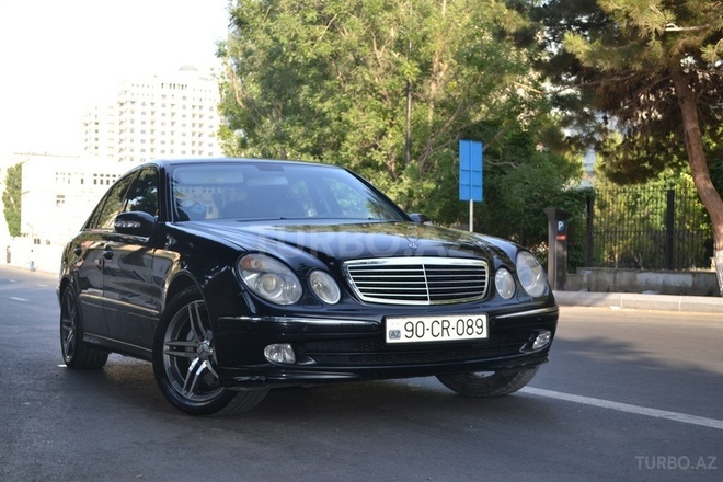 Mercedes E 320 2002, 224,000 km - 3.2 l - Bakı