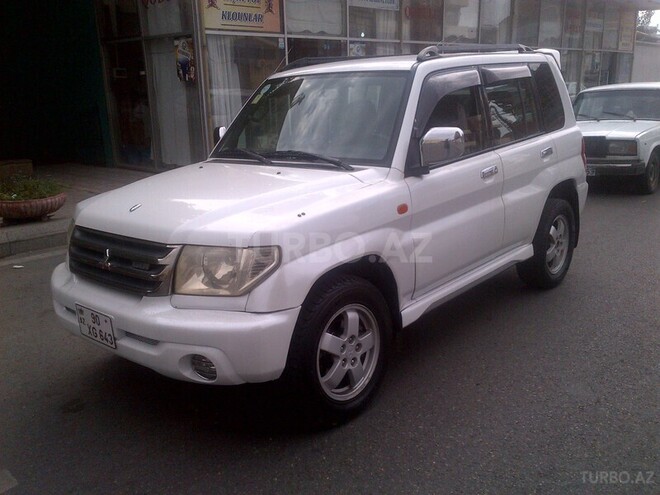 Mitsubishi Pajero io 2001, 176,000 km - 2.0 l - Bakı
