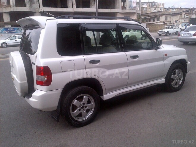 Mitsubishi Pajero io 2001, 176,000 km - 2.0 l - Bakı