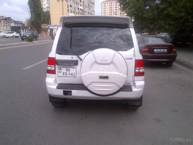 Mitsubishi Pajero io 2001, 176,000 km - 2.0 l - Bakı