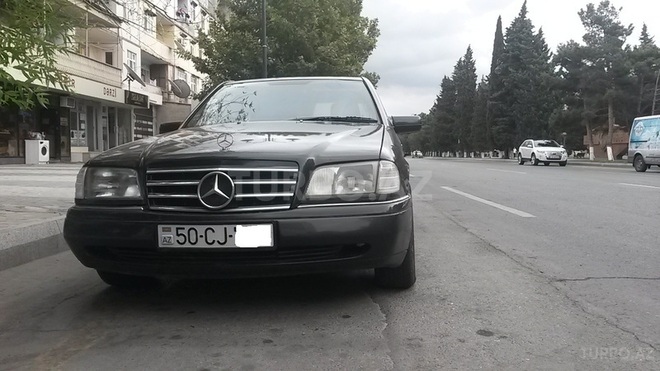 Mercedes C 220 1995, 275,320 km - 2.2 л - Bakı