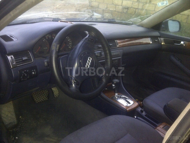 Audi A6 1999, 300,000 km - 2.5 l - Bakı