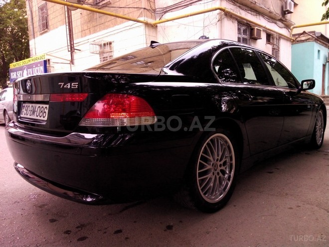 BMW 745 2002, 270,000 km - 3.6 l - Bakı