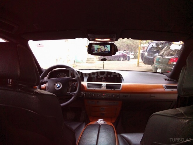 BMW 745 2002, 270,000 km - 3.6 l - Bakı