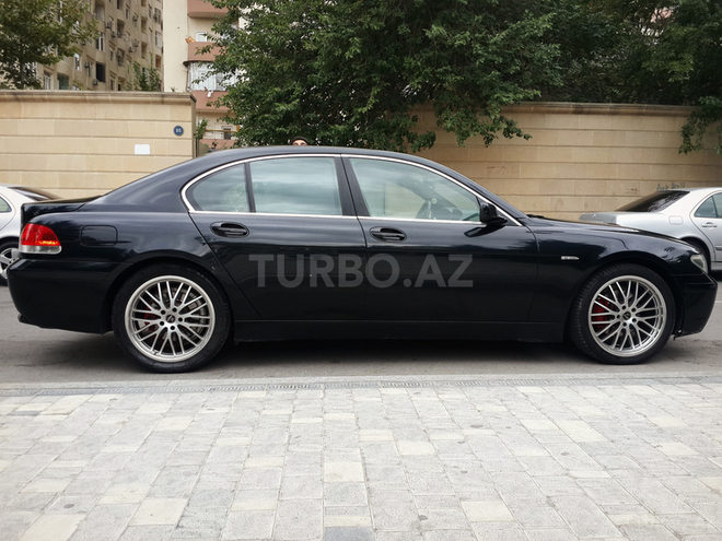 BMW 745 2002, 270,000 km - 3.6 l - Bakı