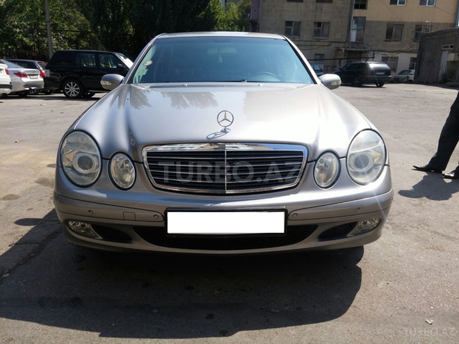 Mercedes E 240 2003, 166,000 km - 2.6 l - Bakı
