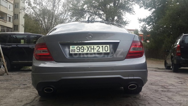 Mercedes C 300 2012, 70,000 km - 3.5 l - Bakı