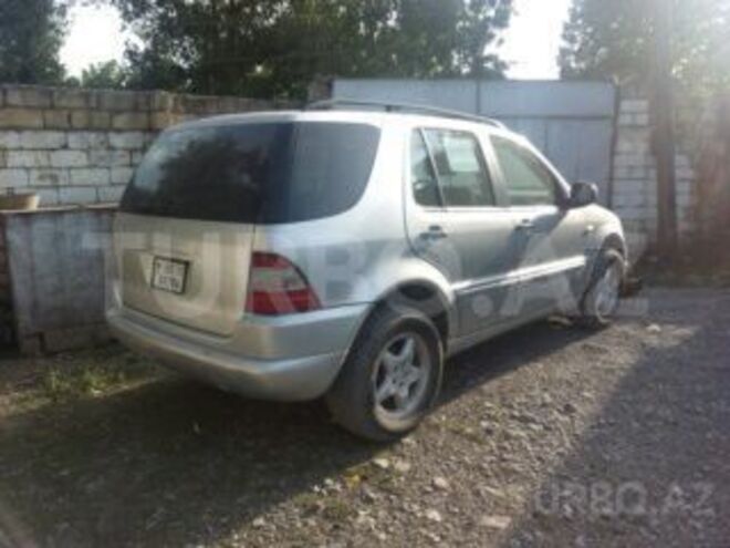 Mercedes ML 320 2000, 173,000 km - 3.2 l - Bakı