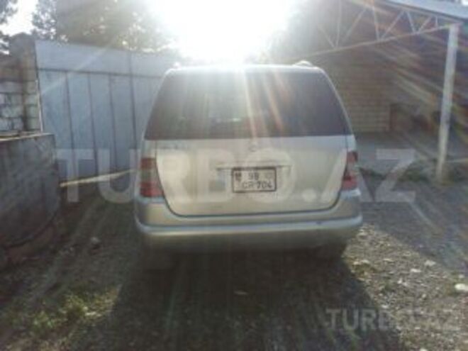 Mercedes ML 320 2000, 173,000 km - 3.2 l - Bakı