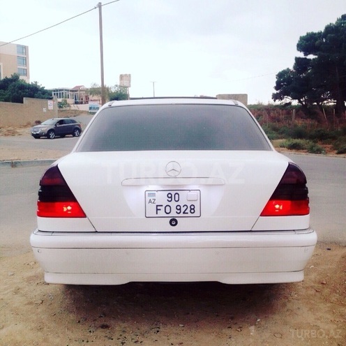 Mercedes C 230 1997, 299,999 km - 2.3 l - Bakı