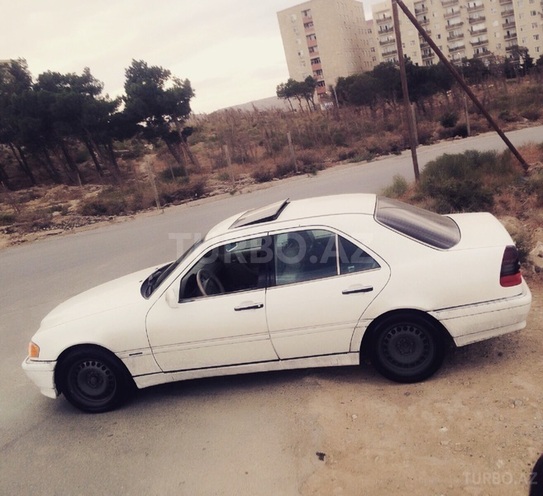 Mercedes C 230 1997, 299,999 km - 2.3 l - Bakı