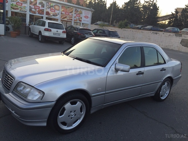 Mercedes C 200 1997, 236,430 km - 2.0 л - Bakı