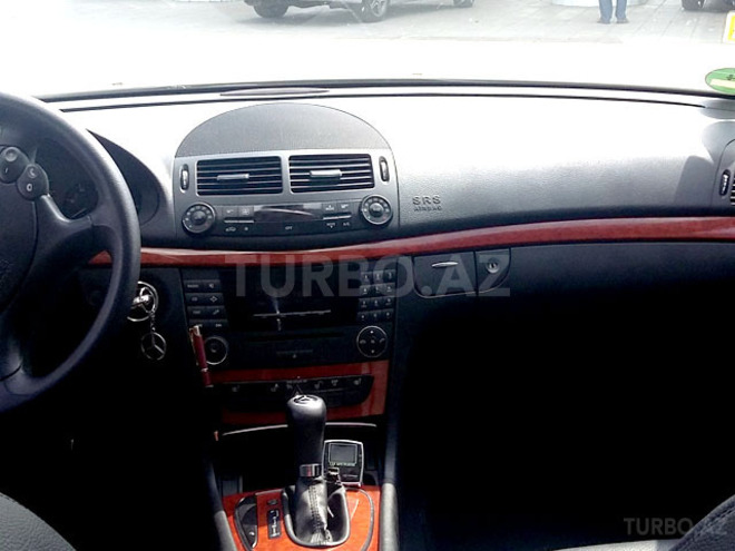 Mercedes E 220 2007, 238,000 km - 2.2 л - Bakı
