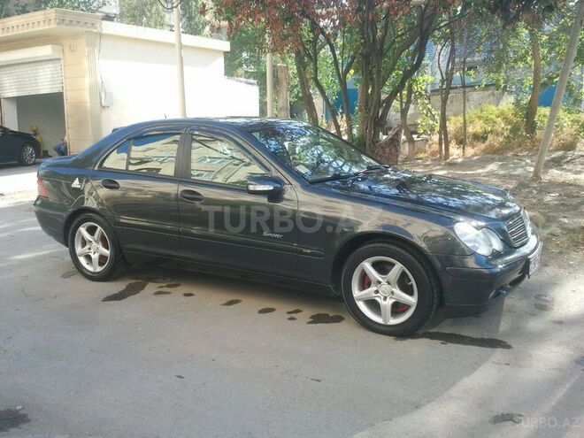 Mercedes C 200 2000, 186,000 km - 2.0 l - Bakı