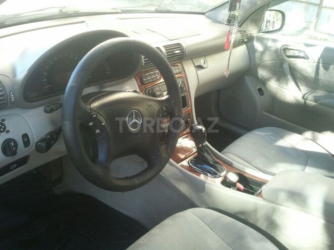 Mercedes C 200 2000, 186,000 km - 2.0 l - Bakı