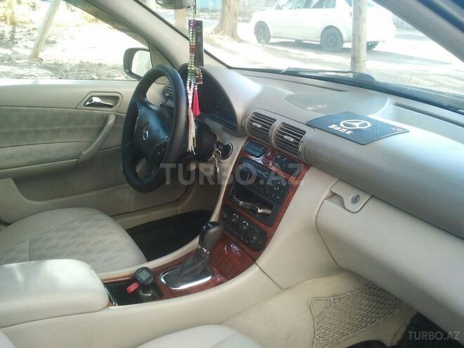 Mercedes C 200 2000, 186,000 km - 2.0 l - Bakı