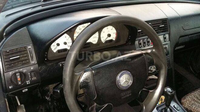 Mercedes C 250 1998, 180,000 km - 2.5 л - Bakı